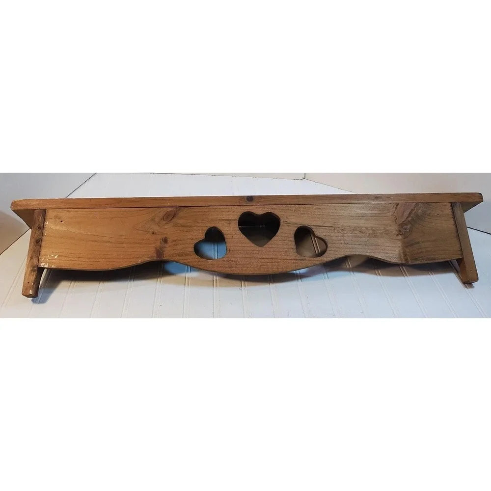 Vintage Heart Cutouts Wood Wall Shelf 35